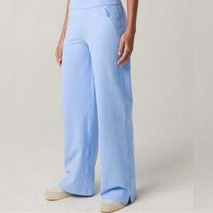 NWT Offline By Aerie Women's The Hugger Trouser Color Ocean Sky Size L
